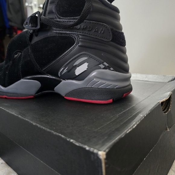 Jordan Black and Gray Sneakers with Cross-Straps - Picture 2 of 7